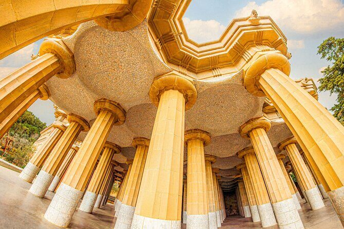 Park Güell Skip-the-Line Guided Tour Barcelona - Photo moments and that skyline payoff