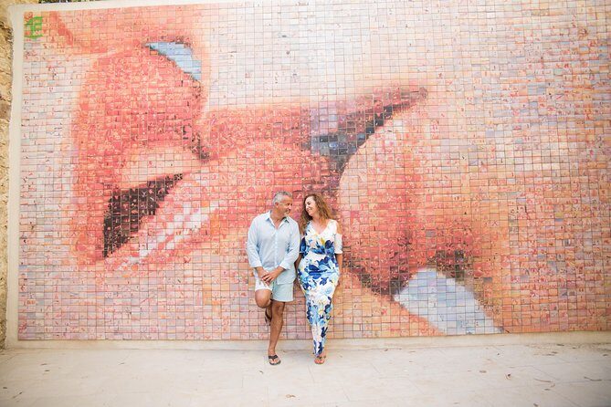 Photoshoot tour in Barcelona Secret Corners - Parc de la Ciutadella and the Arc: the payoff ending