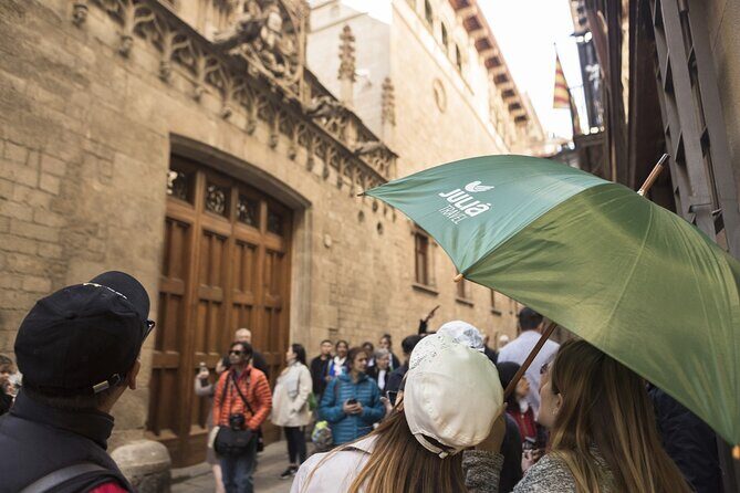 Picasso Museum Guided Tour in Barcelona - The Museum’s Layout: Five Palaces and a Built-In Challenge