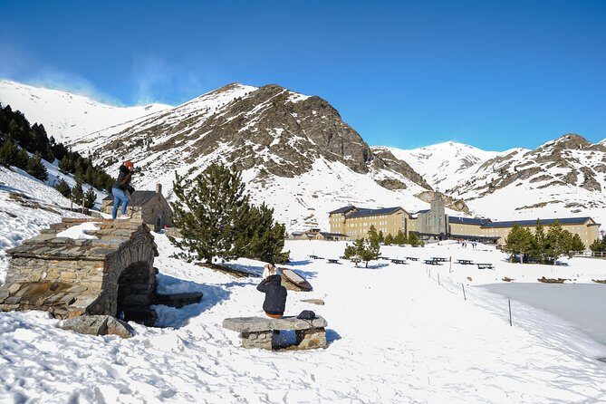 Pyrenees & Medieval Towns Small Group Tour from Barcelona - Key points to know before you go