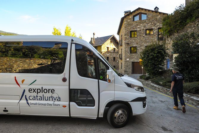 Pyrenees & Medieval Towns Small Group Tour from Barcelona - The return to Queralbs: fairy-tale church vibes and mountain quiet