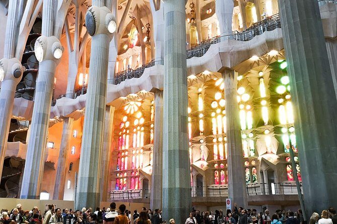 Sagrada Familia & Gaudi Tour Private or Small Group with Tickets - Why this Gaudí + Sagrada Família tour works so well