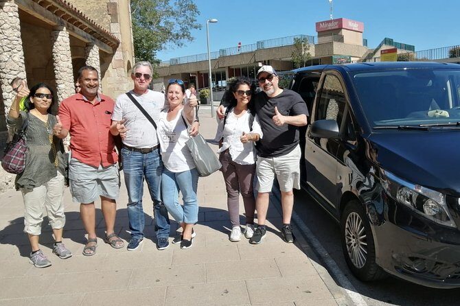 Sagrada Familia & Montserrat Private Tour with Hotel pick-up - Sagrada Familia: timed entry, guide-led meaning, and that light