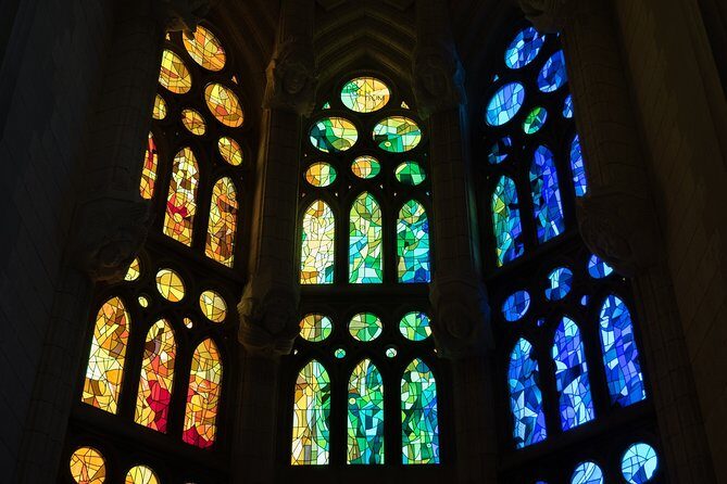 Sagrada Familia Small Group Tour with Skip the Line Ticket - Price check: what $65.05 buys you here