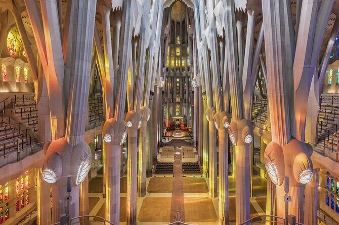 Sagrada Familia: The Golden Hour with Skip the line Tickets - Key things I’d plan around