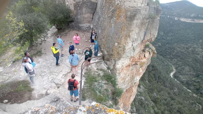 Salou: Siurana Medieval Village Guided Tour w/ Hotel Pickup - Who this Siurana tour is best for