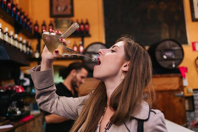 Savor Spain: Food, Wine, History & Culture Small Group Tour in Old Barcelona - Old Barcelona on a tight walking loop