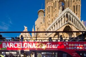 Shore Excursion: Barcelona City Tour Hop-On Hop-Off - Getting from your cruise ship to the bus: plan for confusion