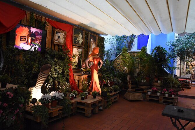 Skip the Line: Erotic Museum of Barcelona Admission Ticket with free souvenir - What You’ll See: 800+ Pieces and How the Museum Explains Sexual Norms