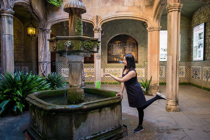Sunny Barcelona Photoshoot - Why This Barcelona Photoshoot Feels Like a Smart Souvenir