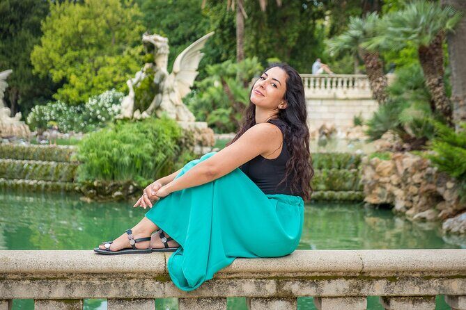 Sunny Barcelona Photoshoot - Morning vs Afternoon: Light, Crowds, and Why Early Often Wins