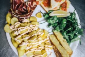 Tapas and Flamenco Evening - Los Tarantos flamenco: what you’ll feel in the small theatre