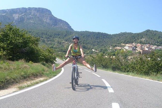 The Grape Escape! Cycling in Beautiful Scenery with Wine Tasting - The downhill ride: what you’ll actually experience on the bike