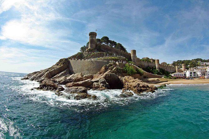 Tossa de Mar Scuba Diving PADI - Tossa de Mar is a smart pick for a first underwater session