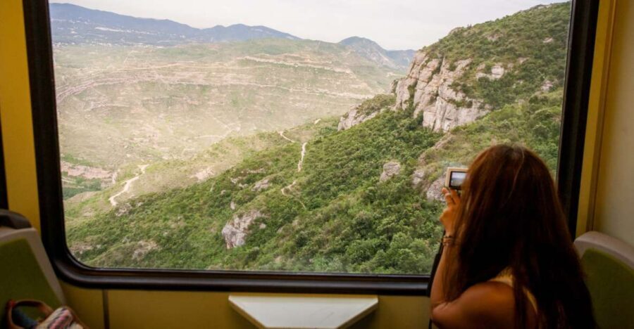 Trans Montserrat: Return Ticket and Audiovisual Exhibit - Santa Cova funiculars: where the story comes to life
