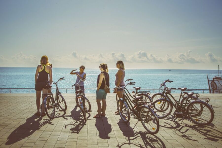 Unusual Barcelona Bike Tour in French - Key Things That Make This Bike Tour Worth Your Time