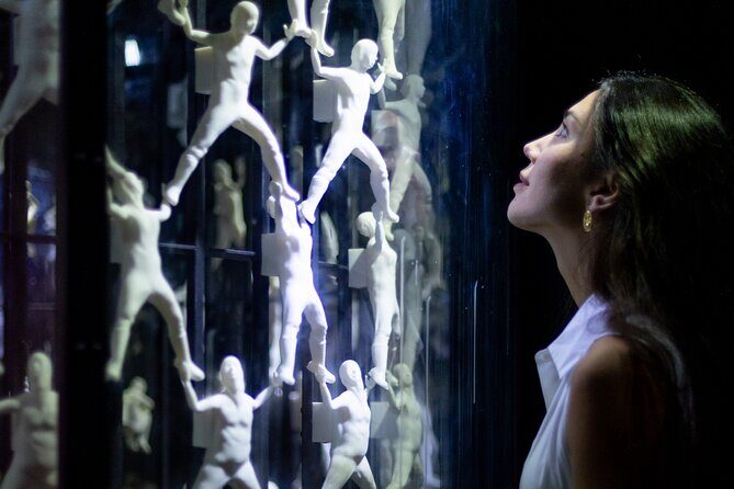 White Rabbit Museum: The Best Immersive Experience in Catalonia - OFF-SHOP: coffee, ice cream, and take-home gifts