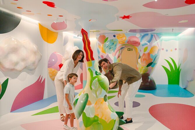 White Rabbit Museum: The Best Immersive Experience in Catalonia - The full tour flow: 10 installations in a room-to-room hour